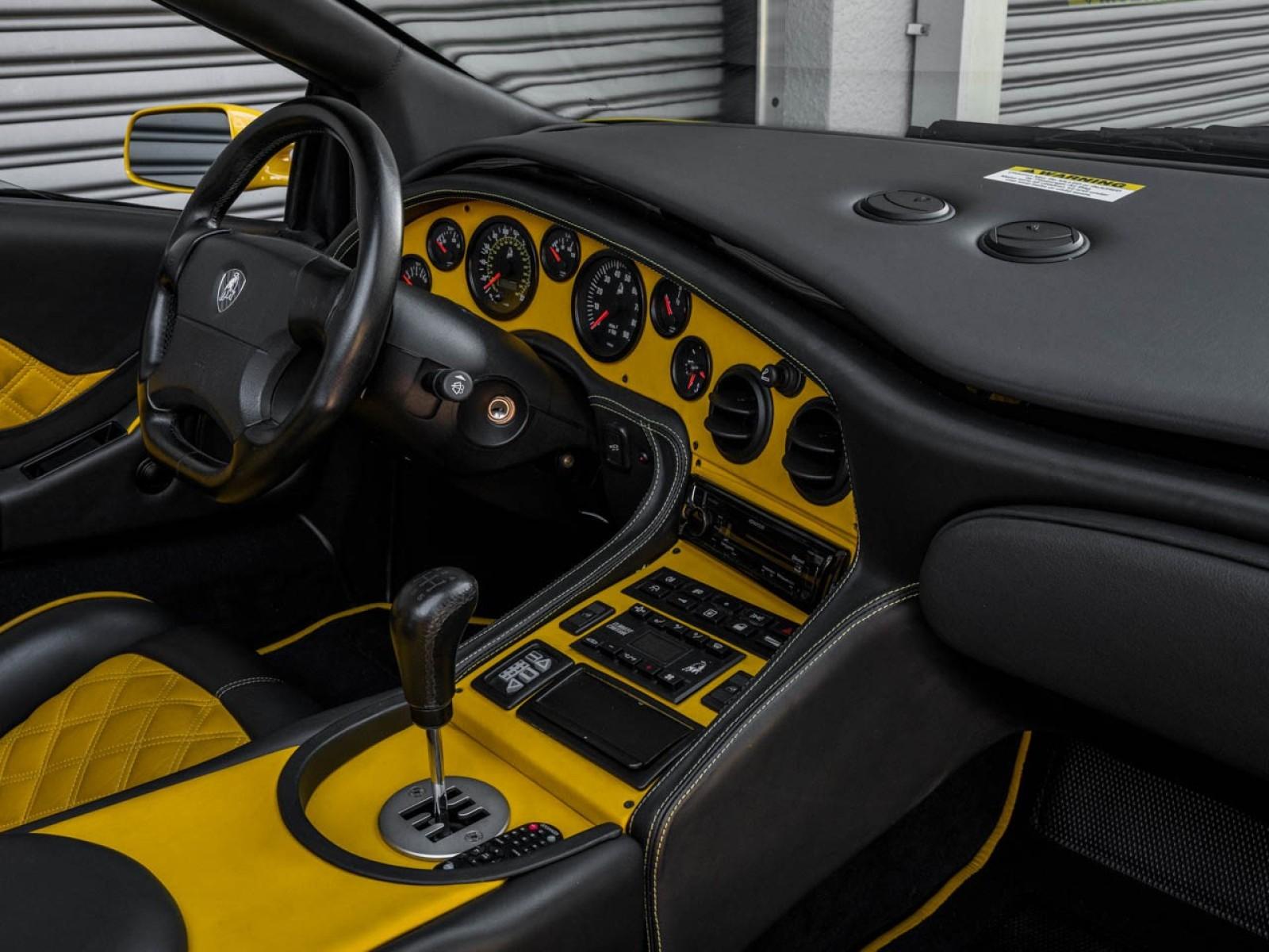 VIN: ZA9RU31B9XLA12212 | Used 1999 Lamborghini Diablo Roadster For