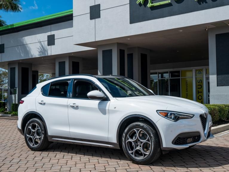 VIN: ZASPAKBN8N7D37439 | New 2022 Alfa Romeo Stelvio Ti For Sale