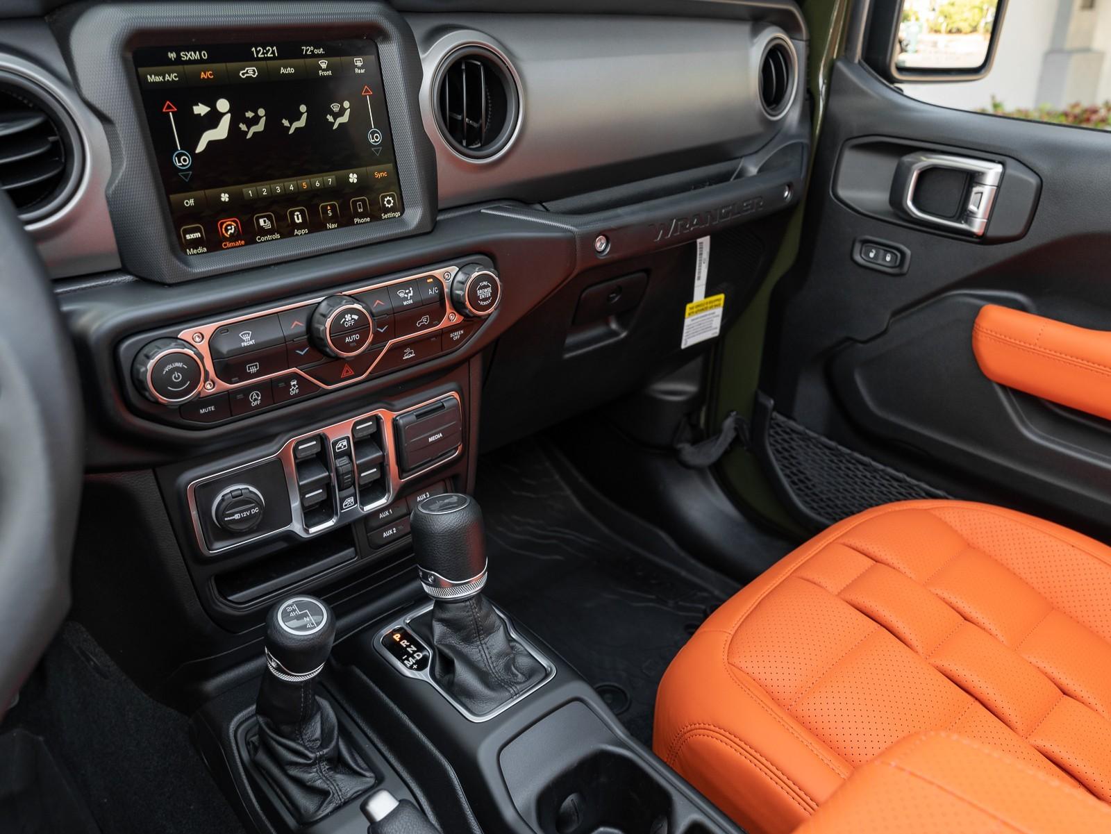 2022 Jeep Wrangler Rubicon Interior