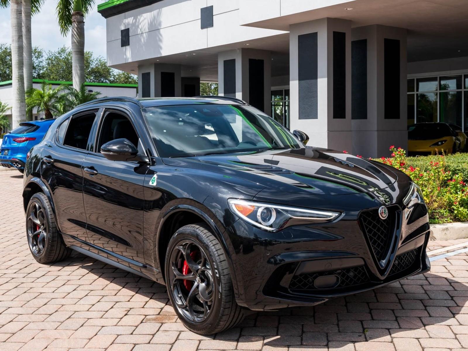 Romeolona VIN: ZASPAKEV6N7D50444 | New 2022 Alfa Romeo Stelvio Quadrifoglio