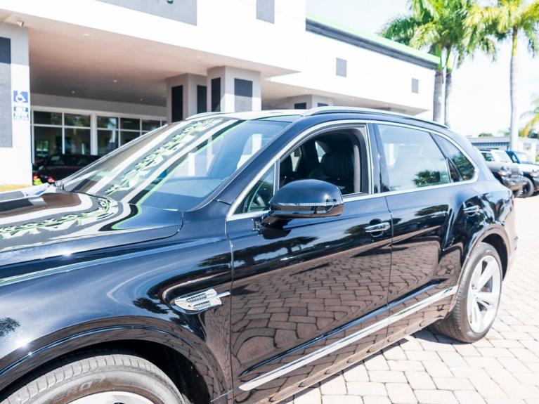 VIN: SJAAM2ZV7KC023944 | Used 2019 Bentley Bentayga V8 For