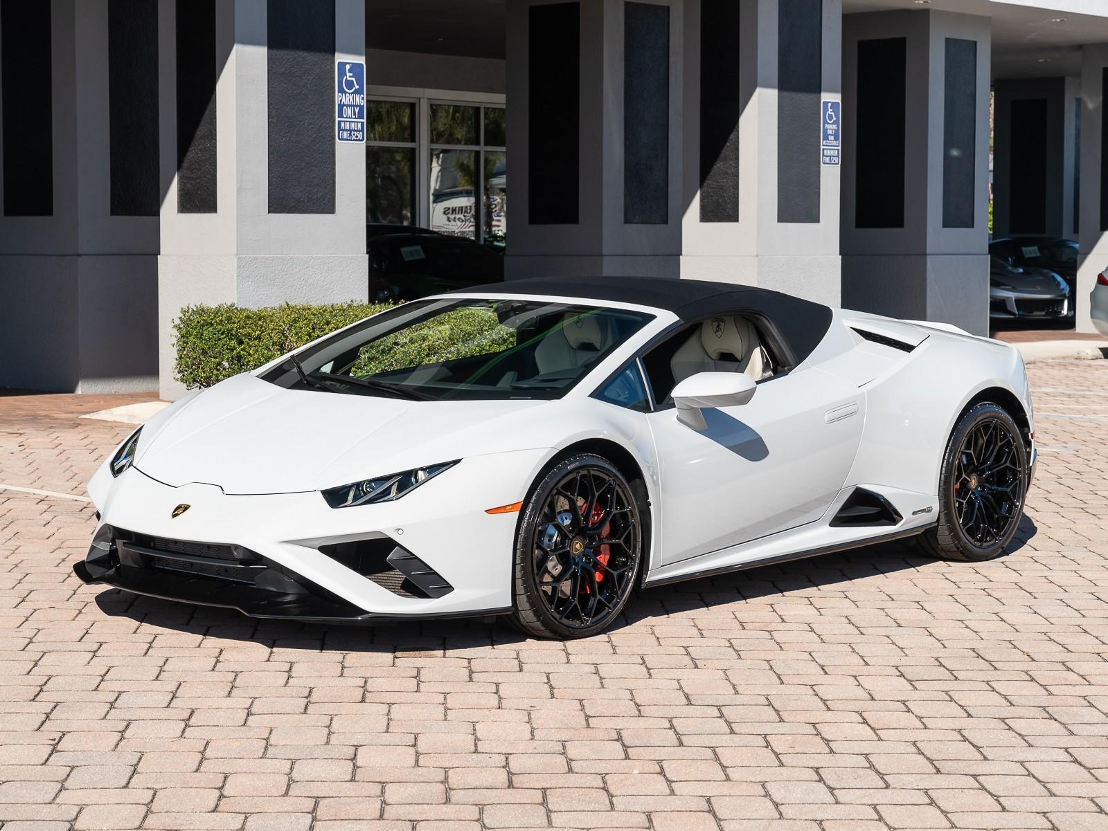 VIN: ZHWUT5ZF4NLA20748 | Used 2022 Lamborghini Huracan EVO Spyder