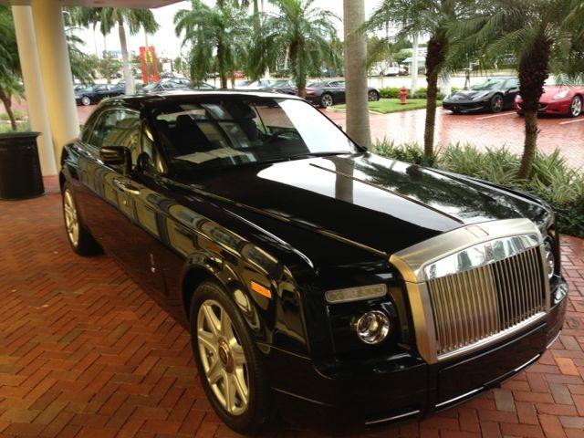 Rolls-Royce Phantom Coupé - 17 December 2021