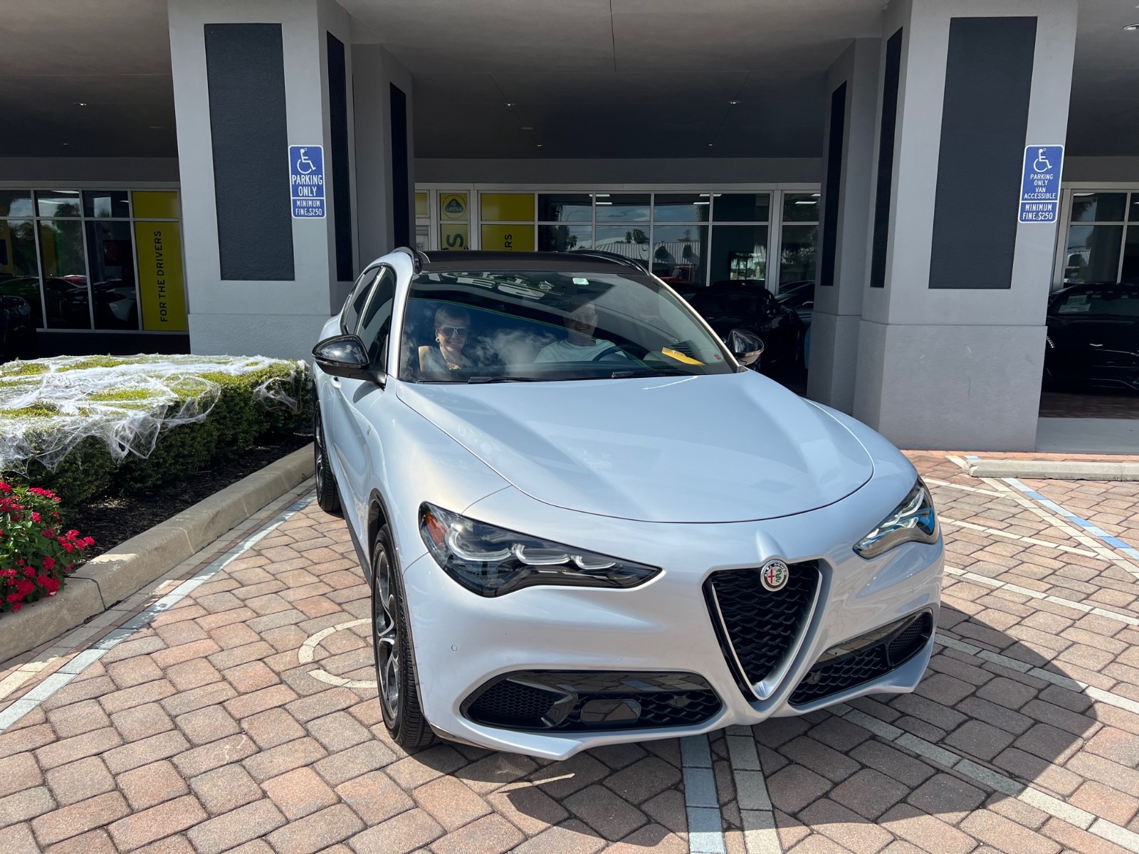 New-2024-Alfa-Romeo-Stelvio-Ti