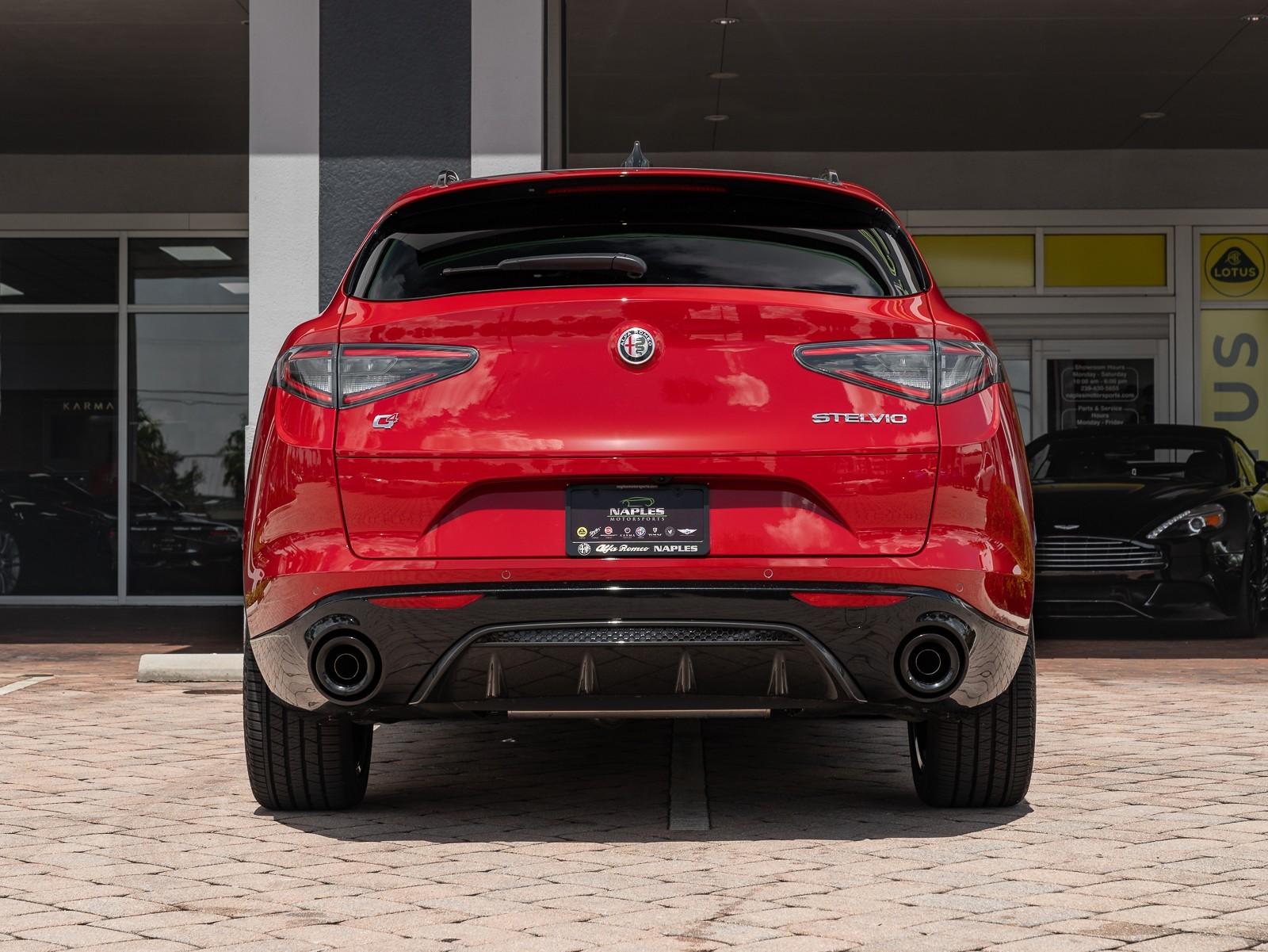 VIN: ZASPAKBN7R7D70972 | New 2024 Alfa Romeo Stelvio Veloce For