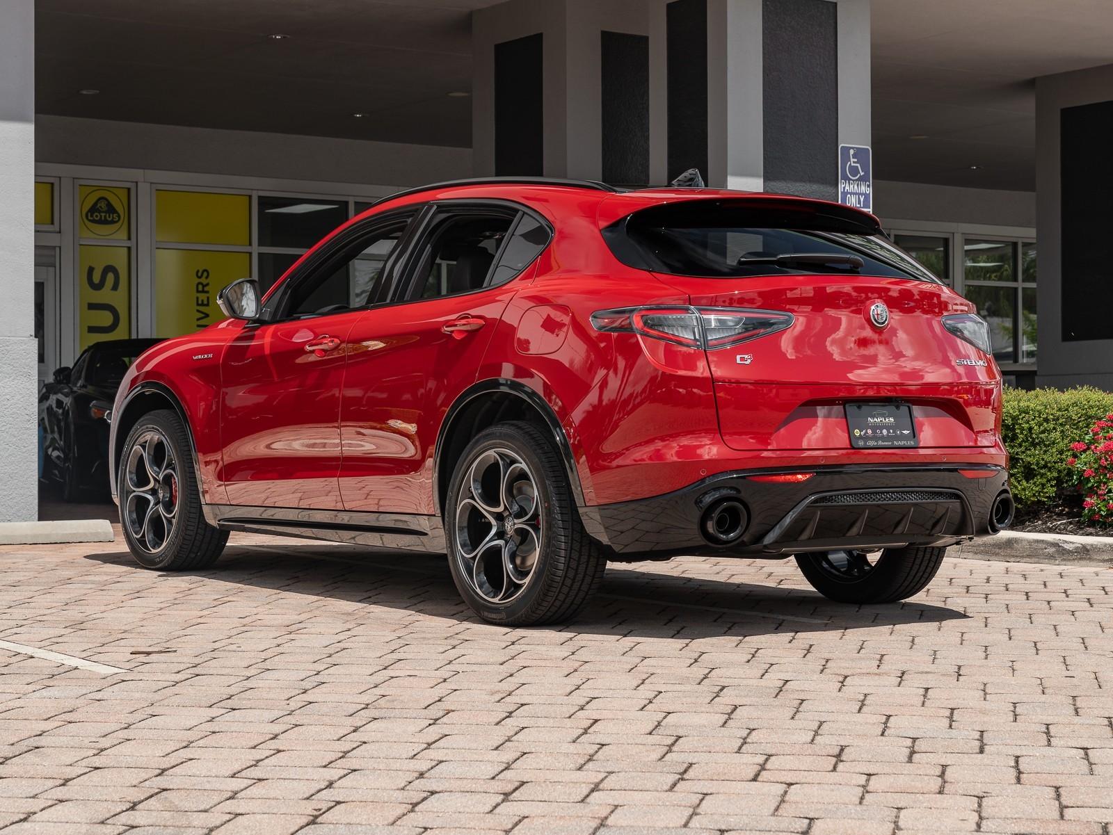 VIN: ZASPAKBN7R7D70972 | New 2024 Alfa Romeo Stelvio Veloce For