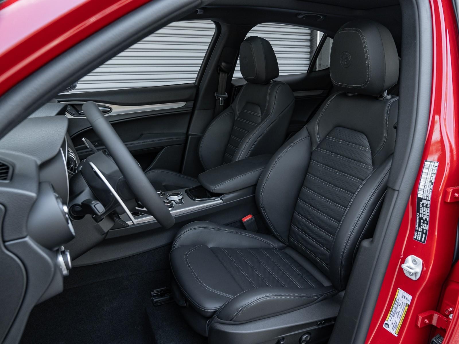 VIN: ZASPAKBN7R7D70972 | New 2024 Alfa Romeo Stelvio Veloce For