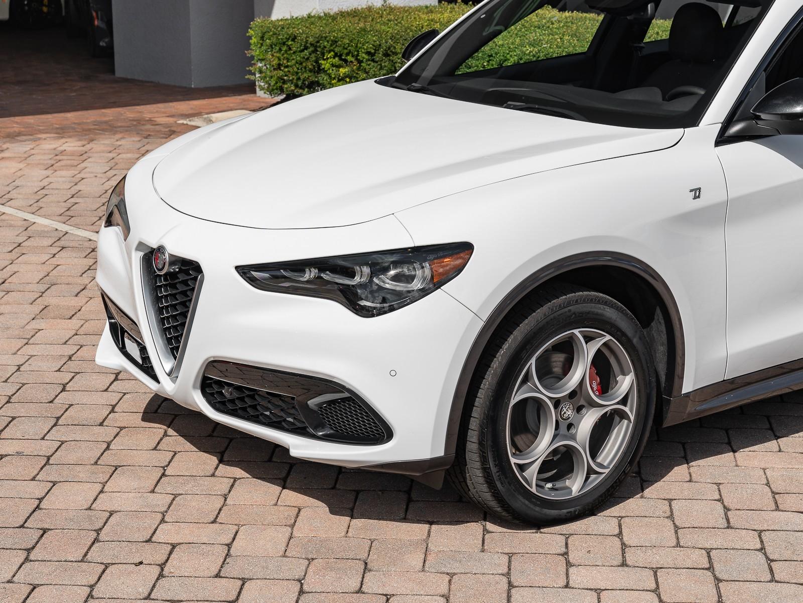 VIN: ZASPAKBN5R7D75197 | New 2024 Alfa Romeo Stelvio Ti For Sale