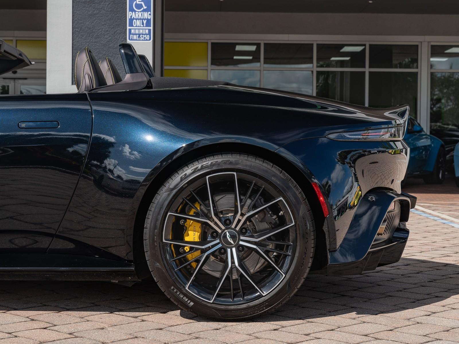 Pre-Owned 2017 Aston Martin V12 Vantage S Roadster For Sale () | Miller