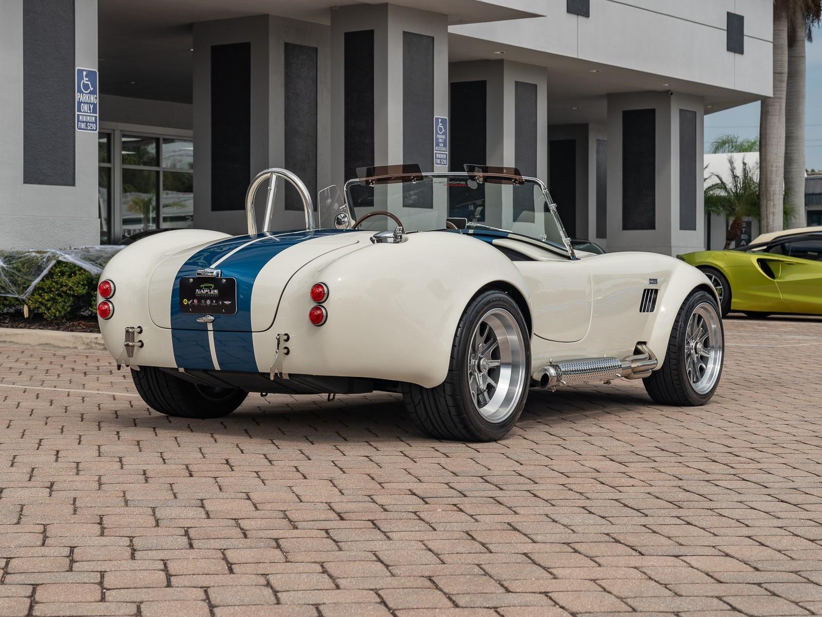 VIN: AE9BMAAH8N1MT1159 | Used 1965 Roadster Shelby Cobra Replica