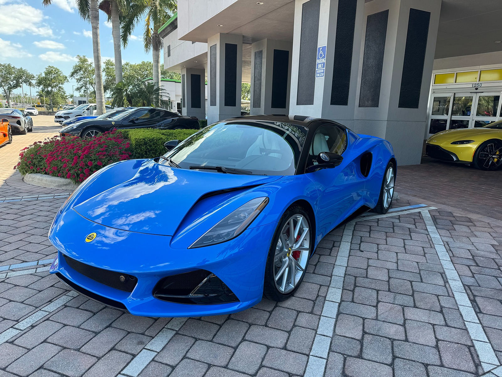 New-2024-Lotus-Emira-V6-First-
