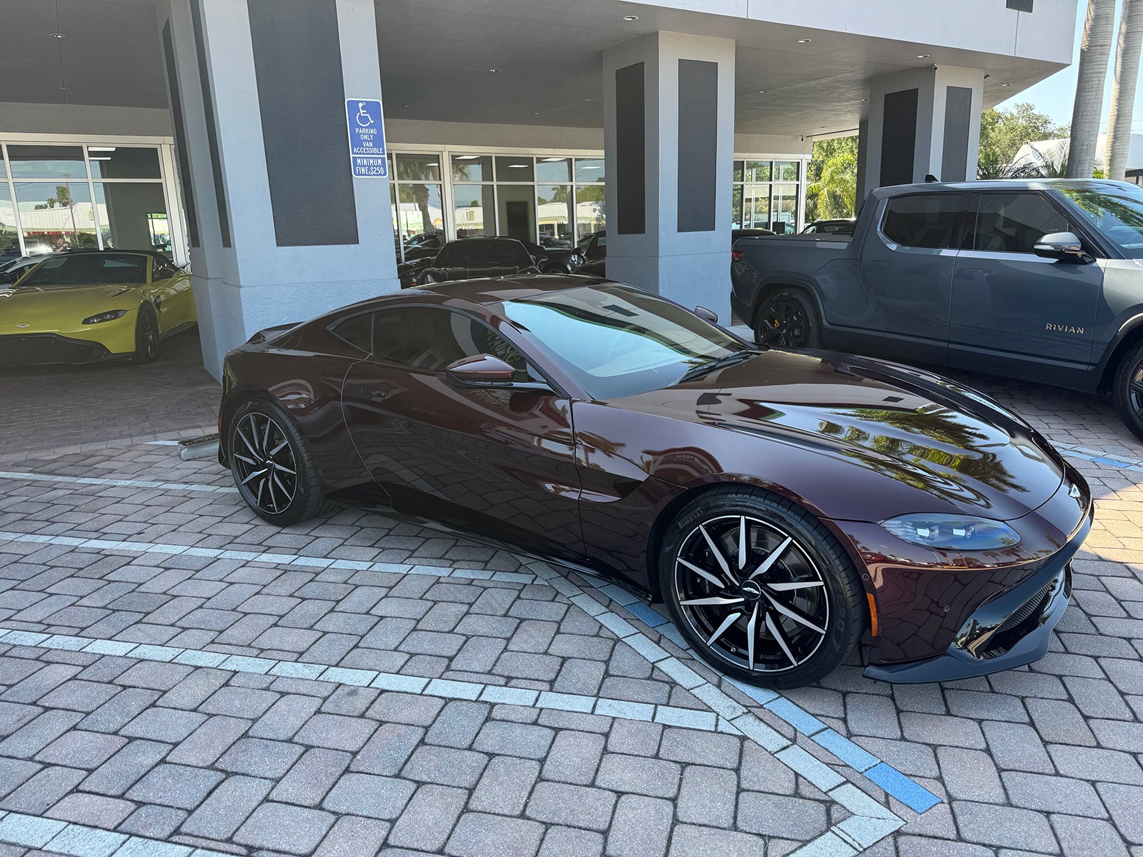 Used-2020-Aston-Martin-Vantage