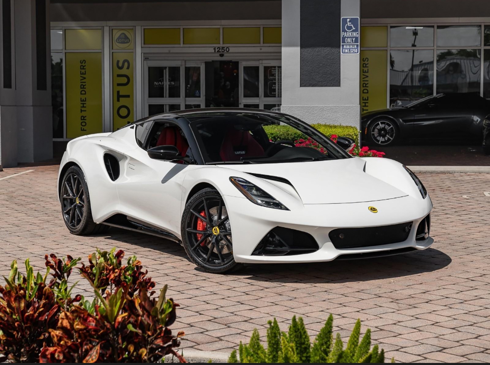 New-2024-Lotus-Emira-V6-First-