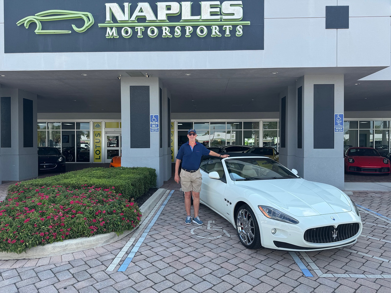 Used-2011-Maserati-GranTurismo