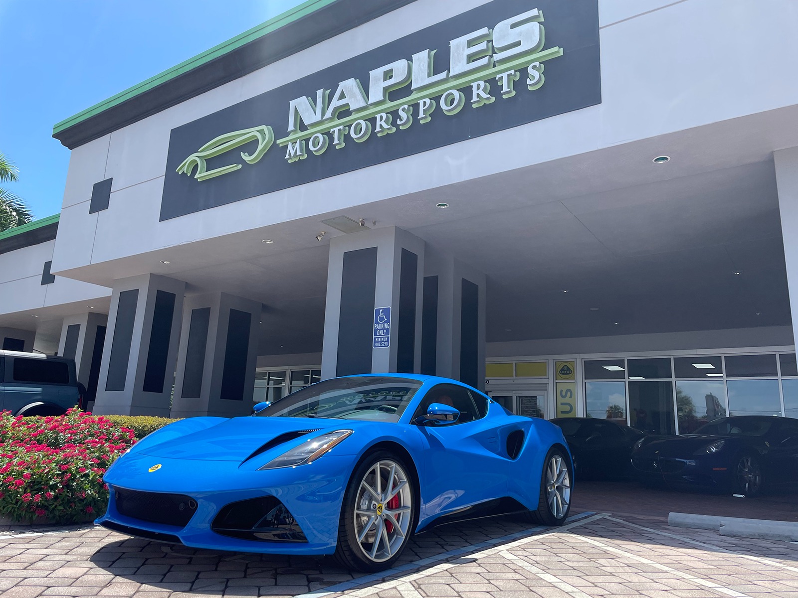 New-2024-Lotus-Emira-V6-First-