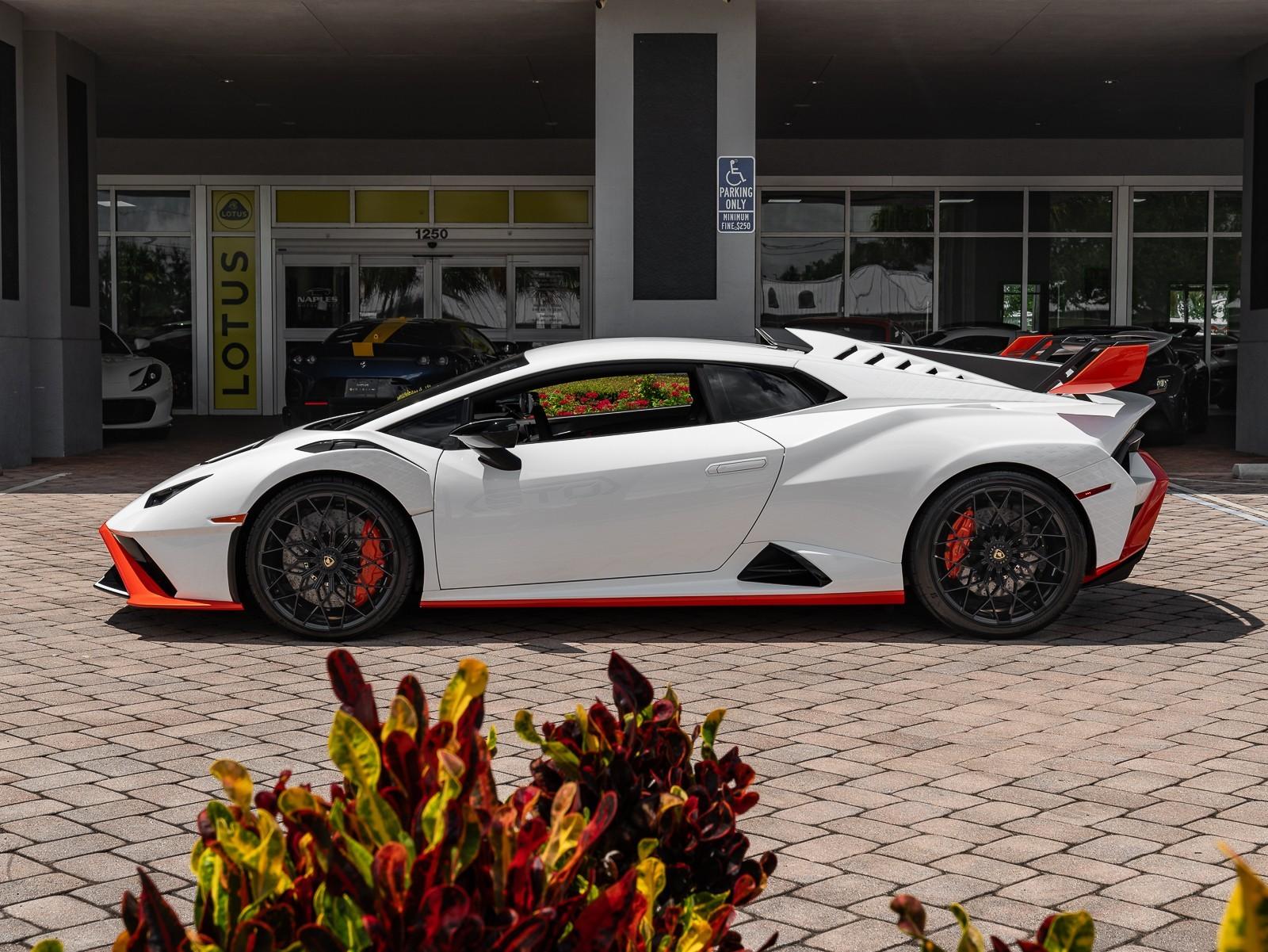 VIN: ZHWUA6ZX6NLA18116 | Used 2022 Lamborghini Huracan STO For