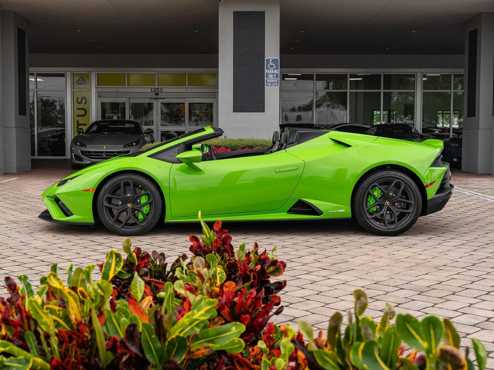 VIN: ZHWUT5ZF2NLA19565 | Used 2022 Lamborghini Huracan EVO For