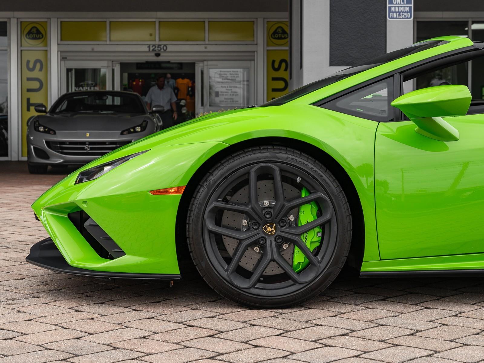 VIN: ZHWUT5ZF2NLA19565 | Used 2022 Lamborghini Huracan EVO For