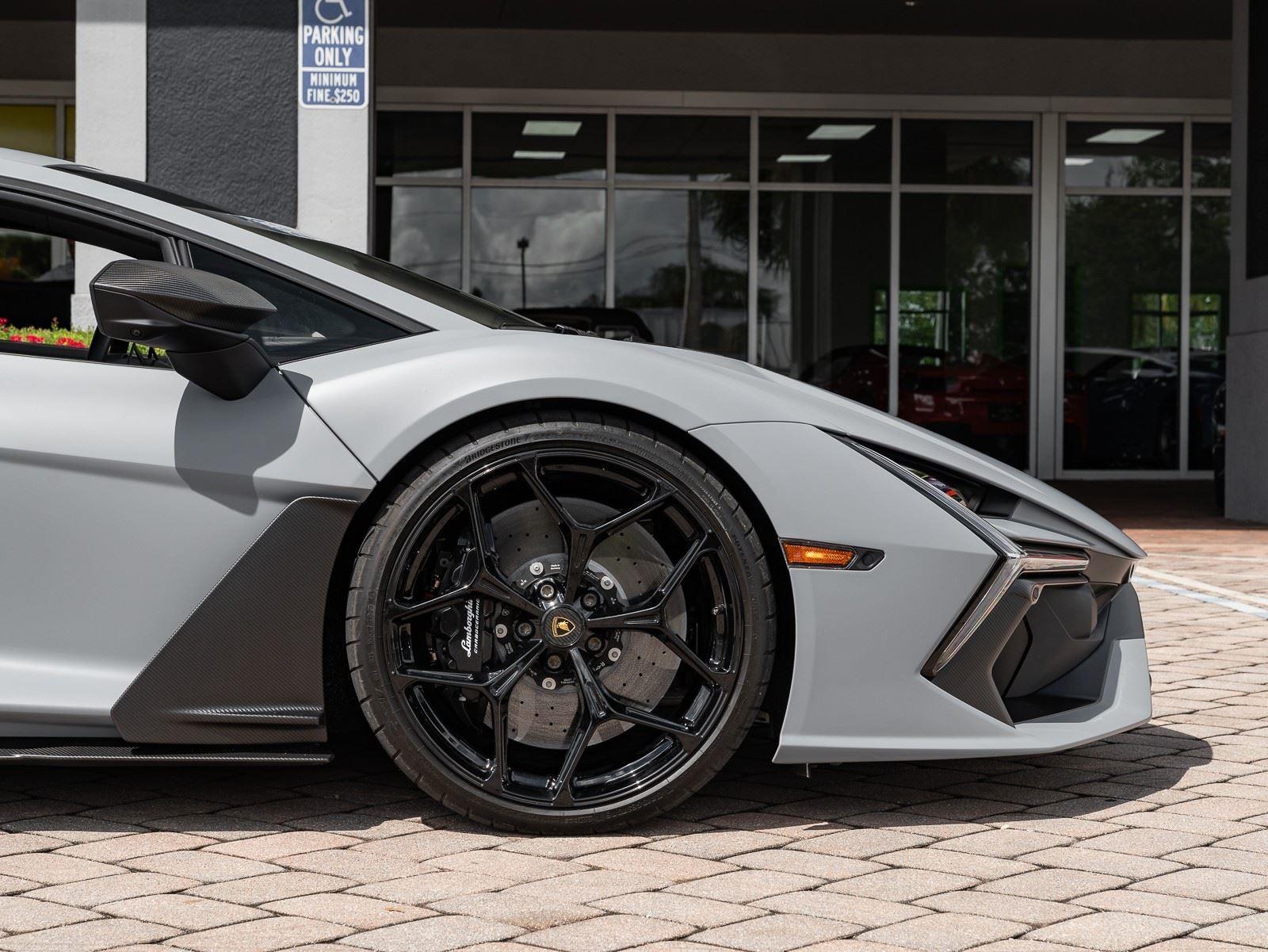 VIN: ZHWUC1ZM6RLA00286 | Used 2024 Lamborghini Revuelto Coupe For