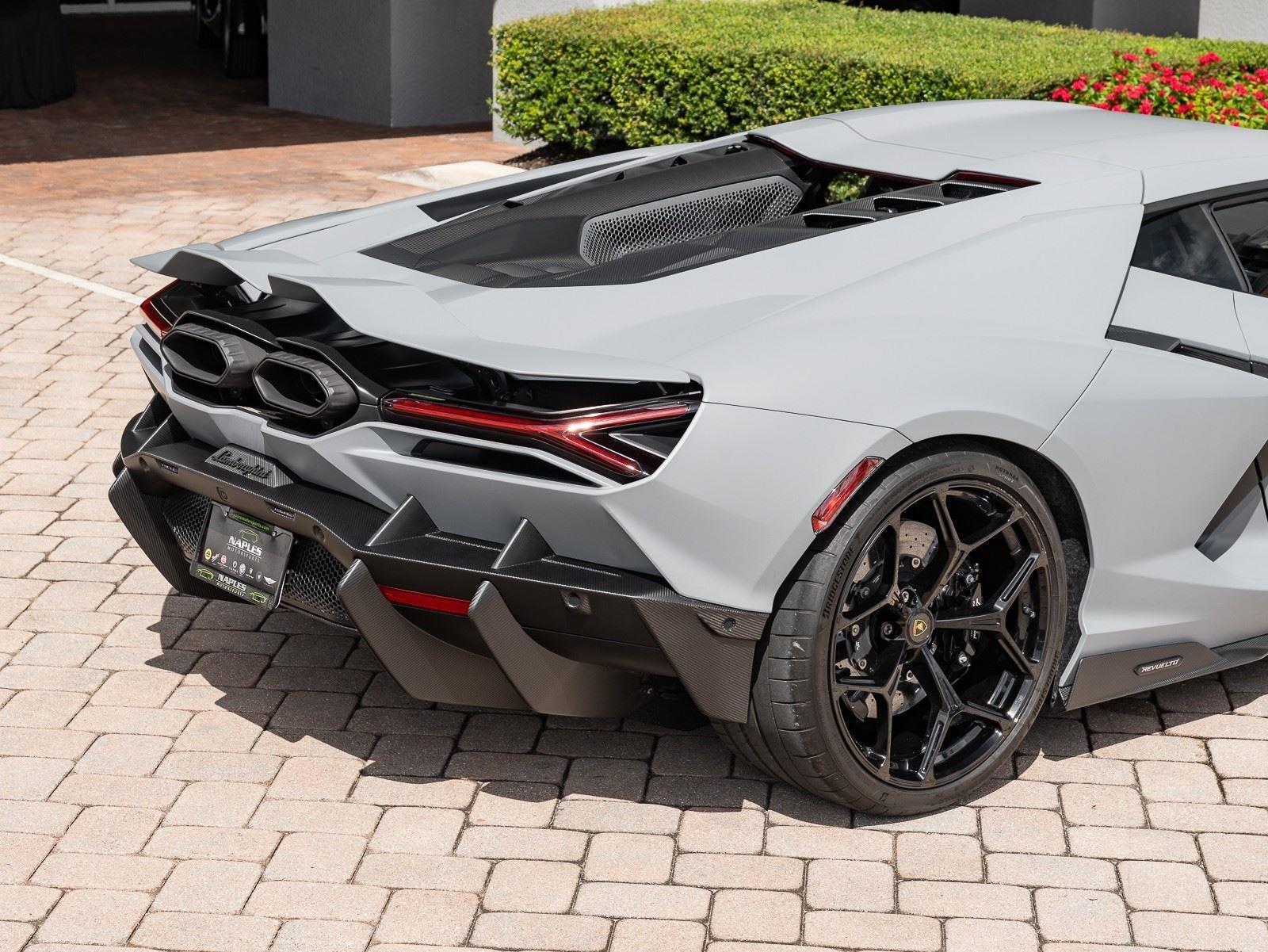 VIN: ZHWUC1ZM6RLA00286 | Used 2024 Lamborghini Revuelto Coupe For