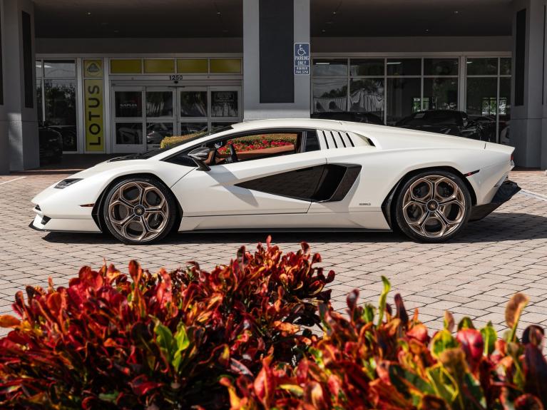 VIN: ZHWUA9ZDXNLA11435 | Used 2022 Lamborghini Countach For Sale