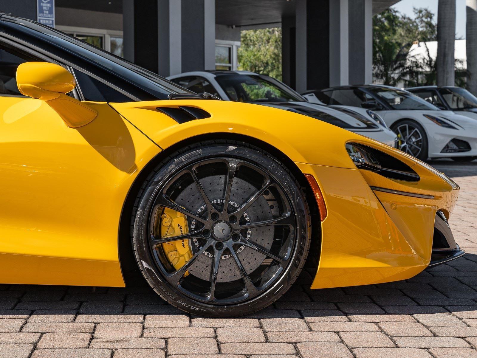 VIN: SBM16BEAXSW003396 | Used 2025 McLaren Artura TechLux For Sale