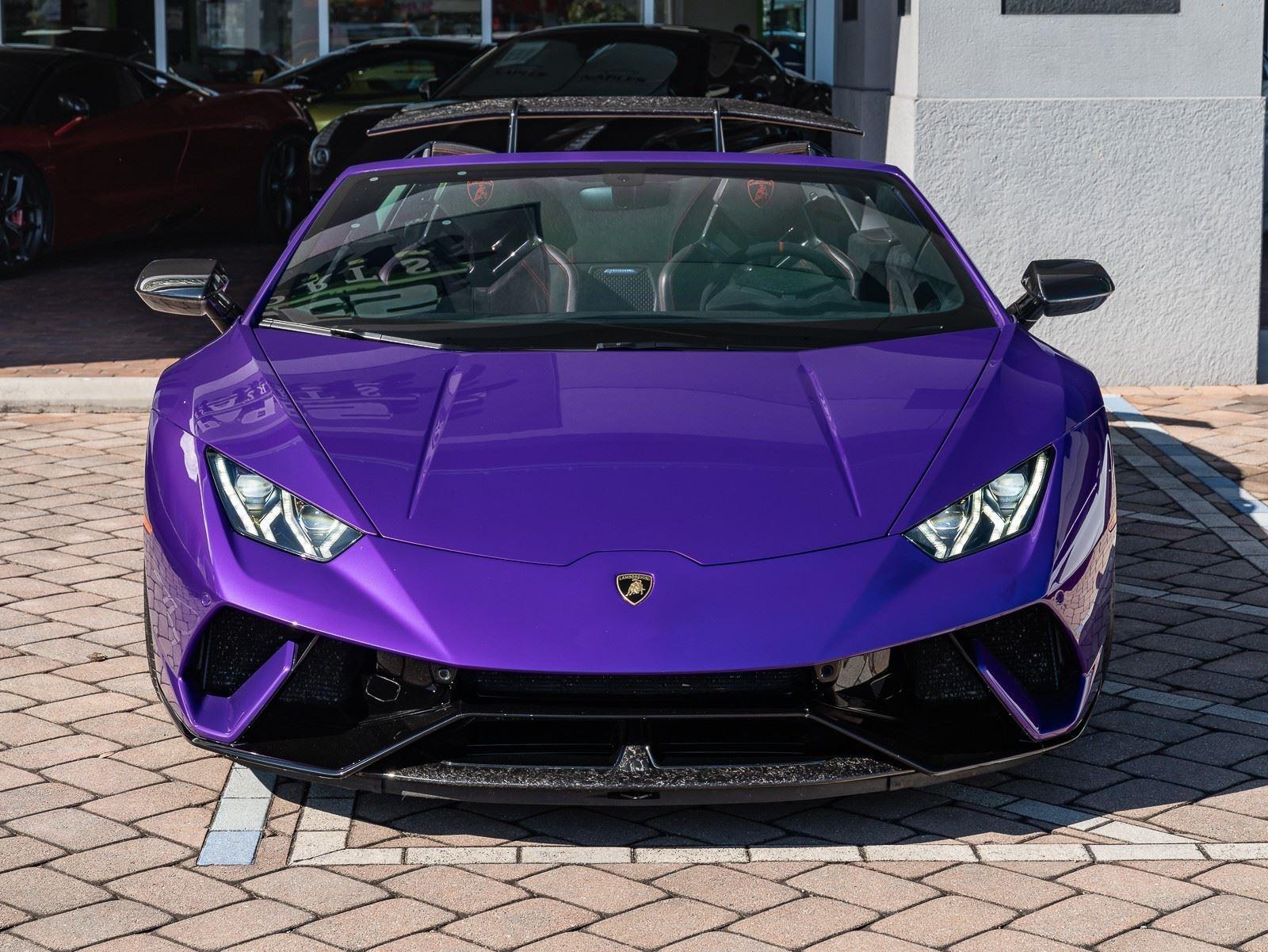 VIN: ZHWCS4ZFXKLA11427 | Used 2019 Lamborghini Huracan Performante