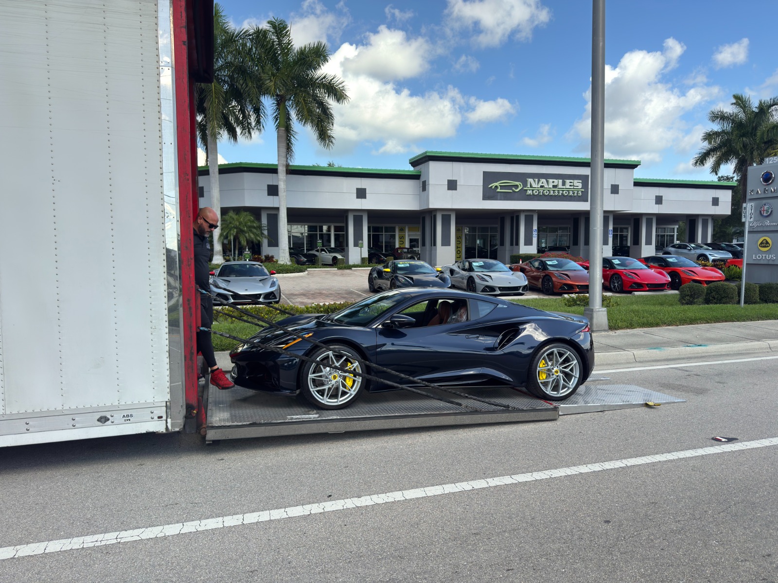 New-2026-Lotus-Emira-V6-SE-