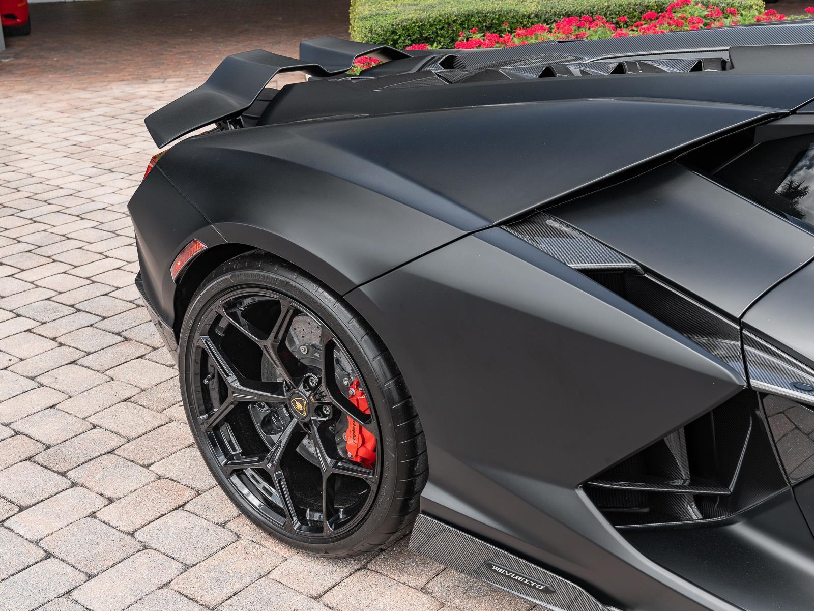 VIN: ZHWUC1ZM5RLA01168 | Used 2024 Lamborghini Revuelto Coupe For