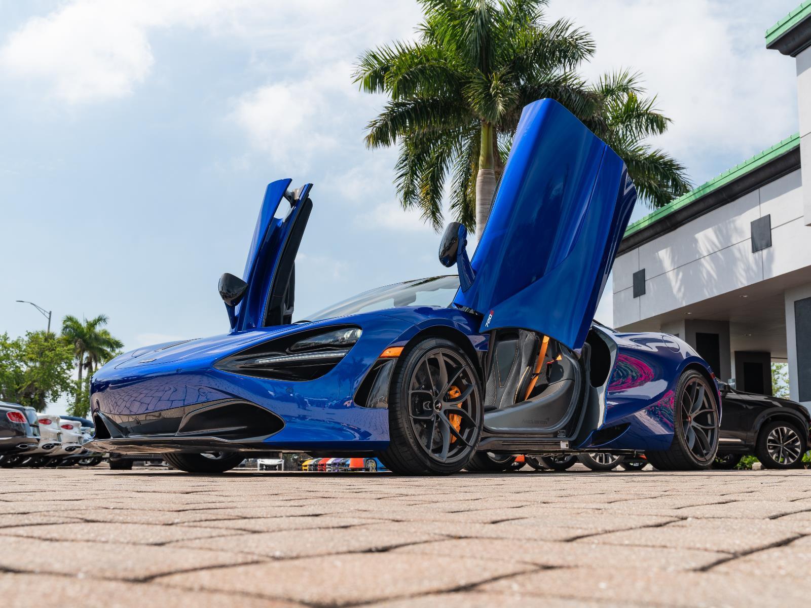 VIN: SBM14FCA0LW004512 | Used 2020 McLaren 720S Luxury For Sale